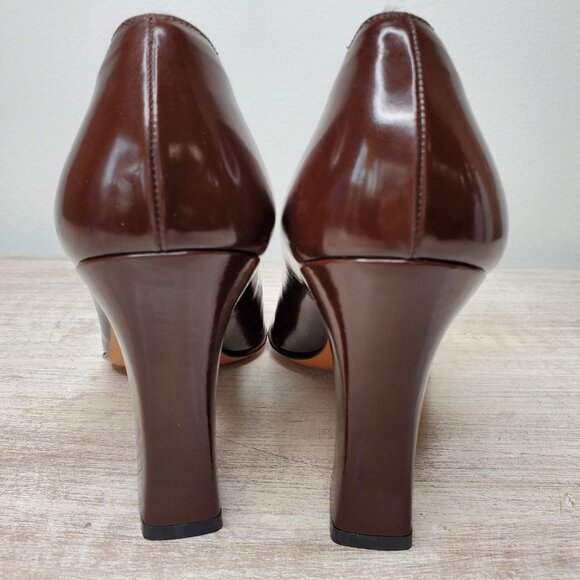 ST. JOHN Classic Brown Patent Heels w/Gold Hardware | Size: 8AA - Picture 3 of 9
